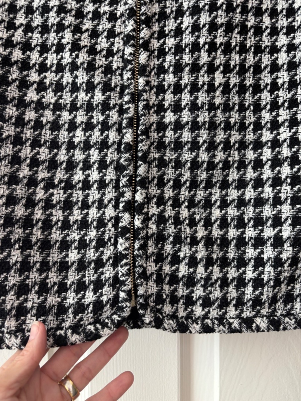 Maison d'Amelie Tweed Mini Skirt - Black & White Houndstooth Size 6 - Picture 7 of 10